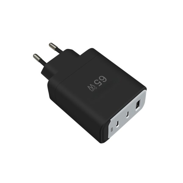 65W 3- Port Fast Charging Charger - Image 8